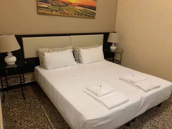 Domus La Foce Hotel : photo 4 de la chambre chambre lits jumeaux standard avec salle de bains extérieure privative