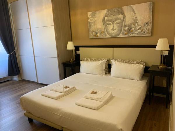 Domus La Foce Hotel Self check in : photo 9 de la chambre chambre double ou lits jumeaux avec salle de bains privative