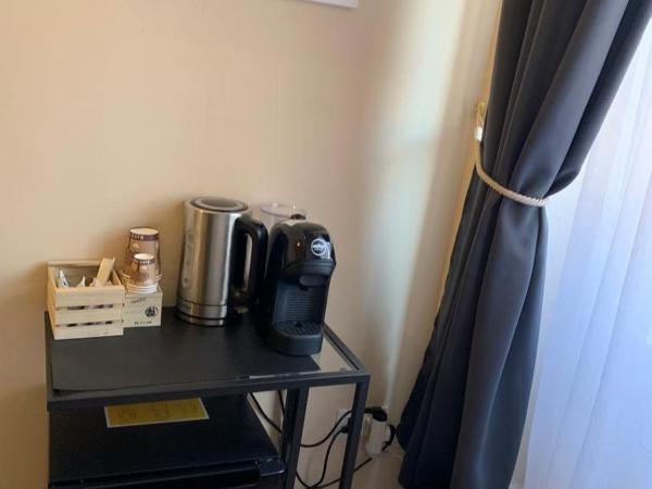 Domus La Foce Hotel Self check in : photo 7 de la chambre chambre double ou lits jumeaux avec salle de bains privative