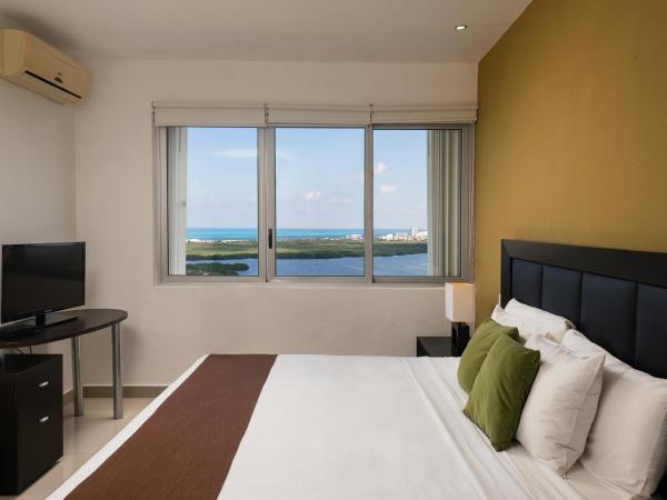 Suites Malecon Cancun : photo 10 de la chambre suite 2 chambres - vue sur mer