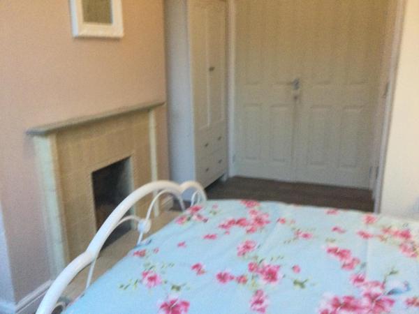 TDM Bachelot Lettings Ltd : photo 3 de la chambre grande chambre simple