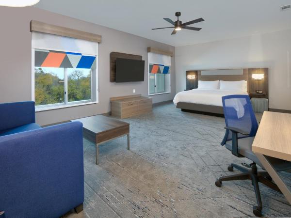 Holiday Inn Express & Suites North Dallas at Preston, an IHG Hotel : photo 4 de la chambre suite 1 chambre lit king-size
