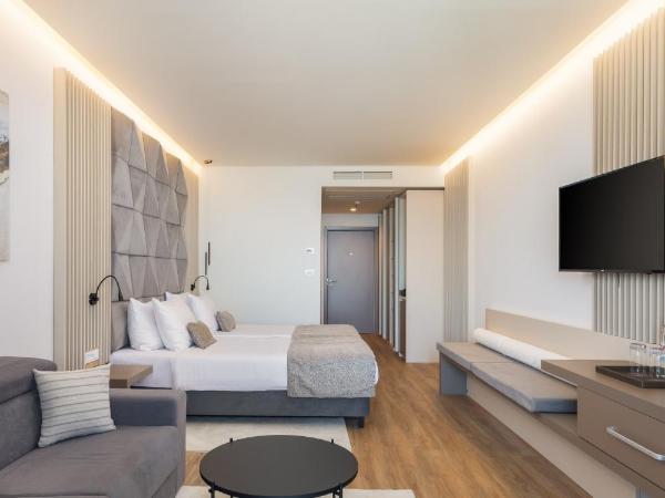 Aminess Khalani Hotel : photo 7 de la chambre chambre deluxe avec balcon - vue sur mer