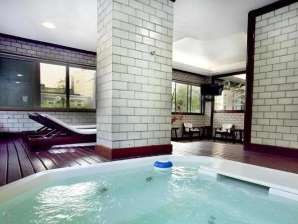 TIFFANYs RIO FLAT : photo 3 de la chambre appartement supérieur - vue sur ville