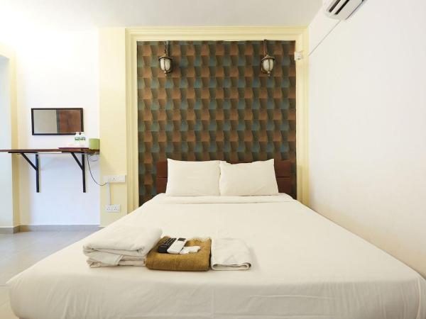 Mawar Villa, Batu Hitam : photo 4 de la chambre chambre double avec patio