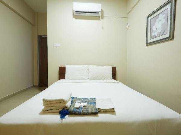 Mawar Villa, Batu Hitam : photo 2 de la chambre chambre double deluxe avec balcon