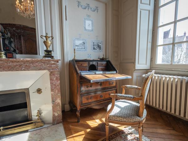 L'Hotel de Panette, Un exceptionnel château en ville - Cathédrale : photo 5 de la chambre chambre double « picard de phélippeaux »