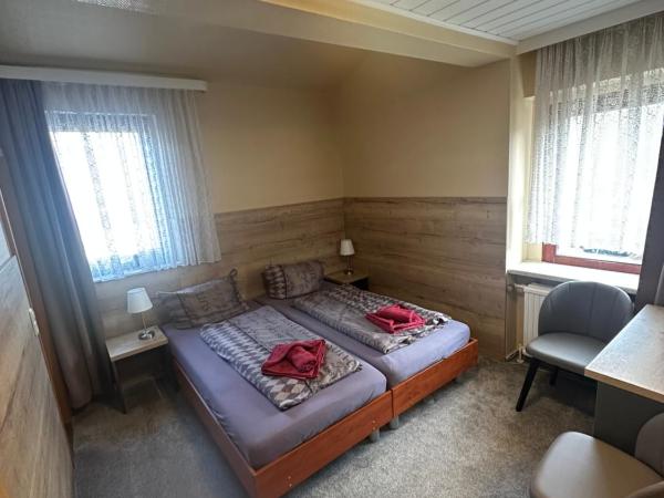Hotel Pension Pamina : photo 2 de la chambre chambre double
