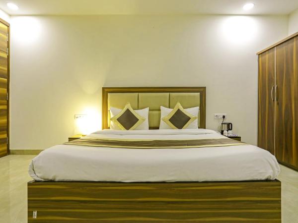 FabHotel White House BNB : photo 2 de la chambre chambre deluxe