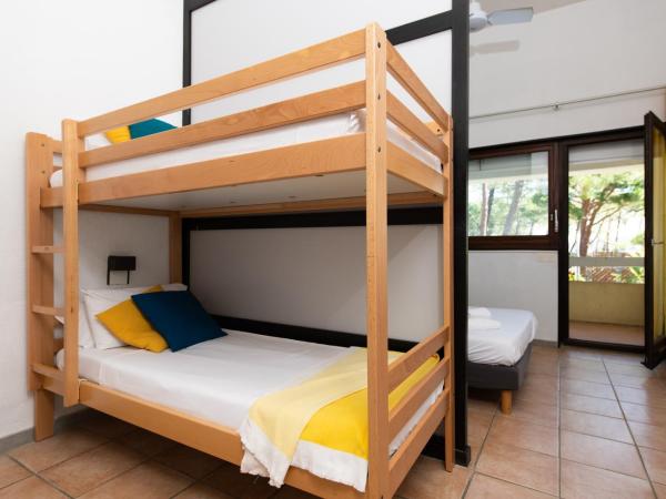 Village Club Miléade Calvi : photo 3 de la chambre chambre quadruple