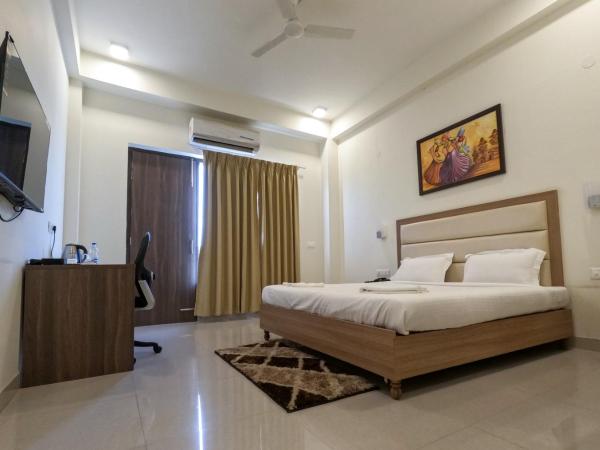 Hotel The Luxem - Behind Ibis Hotel Gurugram : photo 7 de la chambre chambre double standard