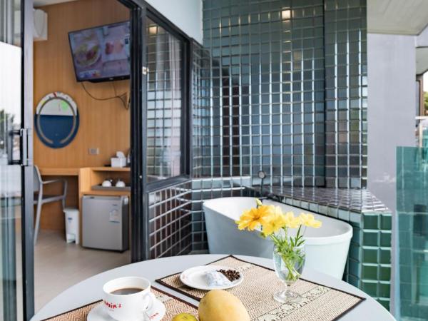 Cliff Lanta Suite-Koh Lanta Krabi : photo 10 de la chambre chambre lit king-size - vue sur mer