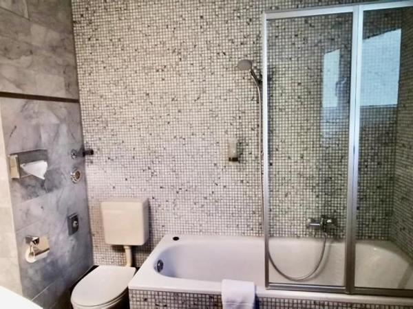 ALFA Hotel : photo 3 de la chambre deluxe doppelzimmer - hofseite