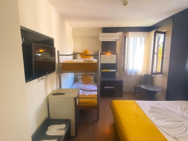 Hotel Güleryüz 2 : photo 1 de la chambre chambre quadruple
