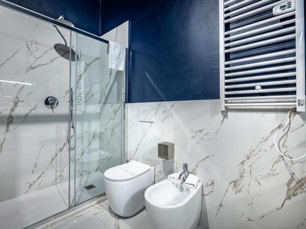 Hotel La Scaletta al Ponte Vecchio : photo 5 de la chambre chambre double ou lits jumeaux supérieure - vue sur jardin