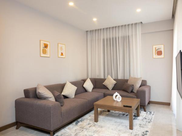 BİSUİTES : photo 2 de la chambre chambre double ou lits jumeaux avec terrasse