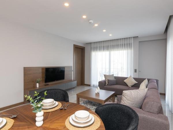 BİSUİTES : photo 3 de la chambre chambre quadruple - vue sur montagnes