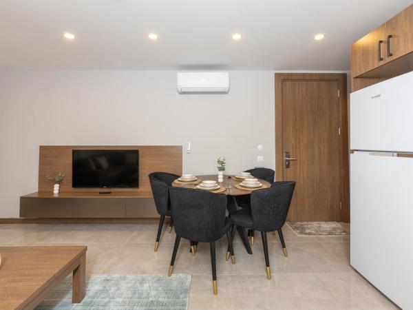 BİSUİTES : photo 3 de la chambre chambre double ou lits jumeaux avec terrasse