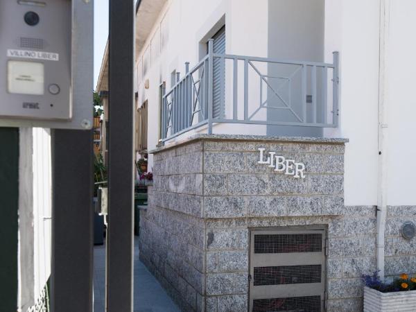 Villino Liber : photo 8 de la chambre chambre double avec salle de bains privative