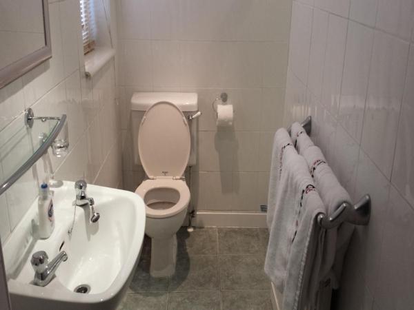 Diamonds Guest House : photo 3 de la chambre chambre triple standard