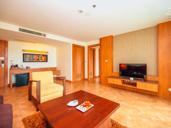 Centara Nova Hotel Pattaya : photo 6 de la chambre suite de luxe 1 chambre