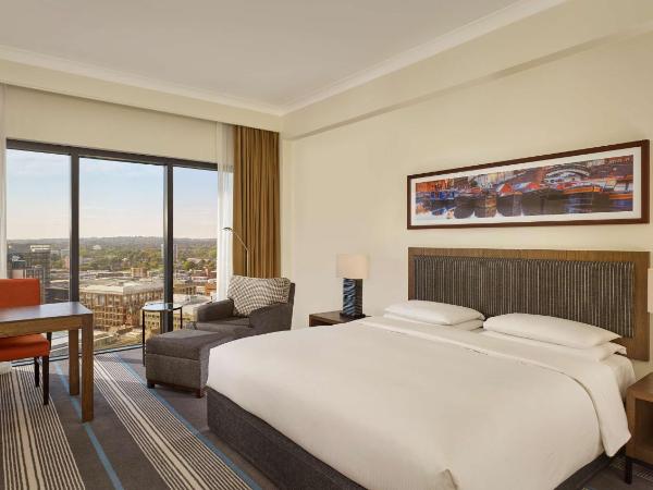 Hyatt Regency Birmingham : photo 1 de la chambre king room with canal view - high floor