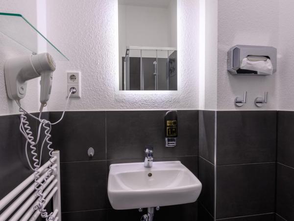 Royale Apartaments Central City Cologne : photo 2 de la chambre appartement