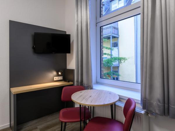 Royale Apartaments Central City Cologne : photo 5 de la chambre appartement