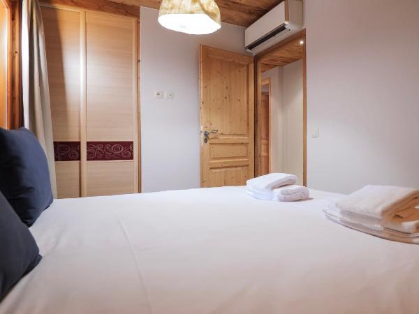 Chalet Hôtel des 2 Gares : photo 1 de la chambre chambre familiale supérieure