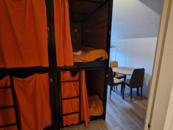 Recharge Hostel : photo 3 de la chambre lit dans dortoir pour femmes de 4 lits