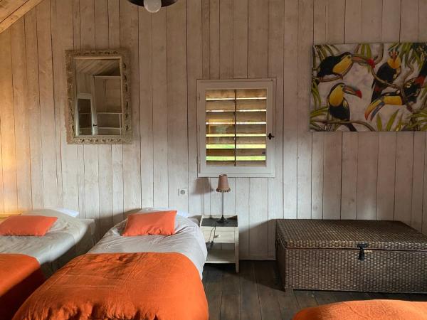 Hameau Du Sentier Des Sources : photo 6 de la chambre maison 3 chambres