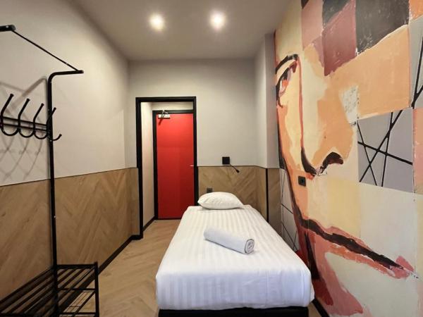 Heart of Amsterdam Hostel : photo 4 de la chambre chambre simple standard
