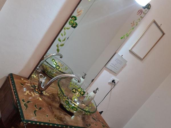 Residenza Rubbiani - Fermata Fiera e Rizzoli : photo 1 de la chambre chambre double avec salle de bains privative