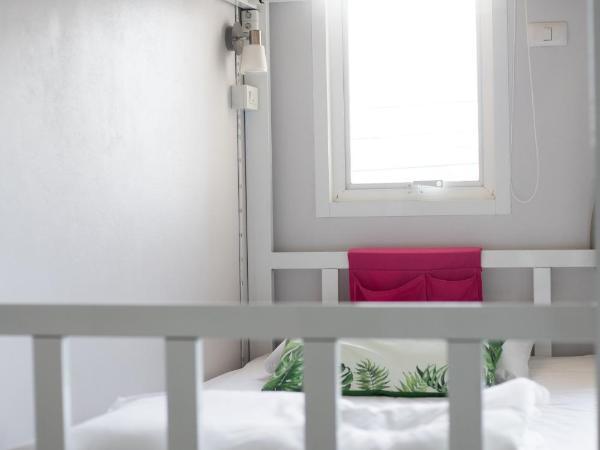 DKaYa Hostel : photo 2 de la chambre lit dans dortoir mixte de 6 lits