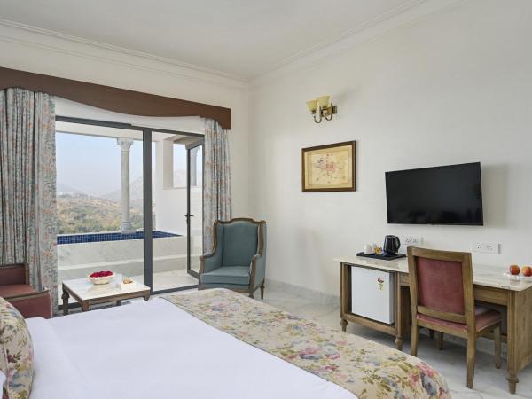 Fateh Vilas by Fateh Collection : photo 4 de la chambre chambre double - vue sur piscine