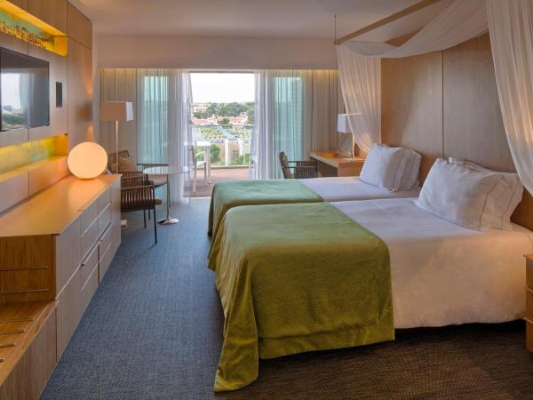 EPIC SANA Algarve Hotel : photo 2 de la chambre chambre double ou lits jumeaux de luxe - vue sur complexe