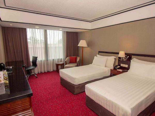 Redtop Hotel & Convention Center : photo 2 de la chambre chambre double ou lits jumeaux supérieure
