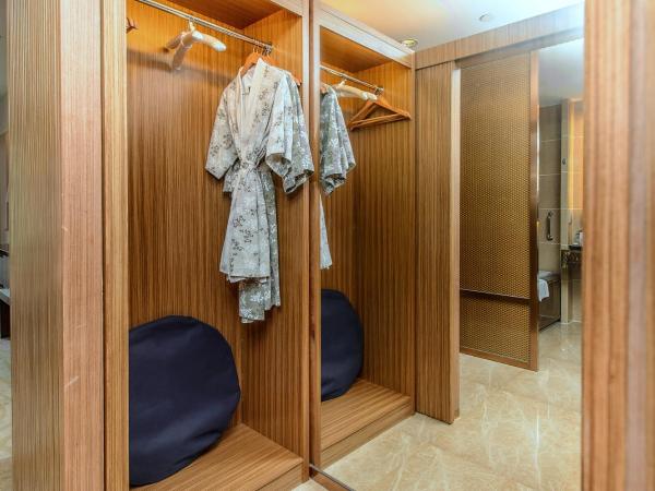 Mission Hills Hotel Resorts Dongguan : photo 3 de la chambre grande premiere room (mountain view)