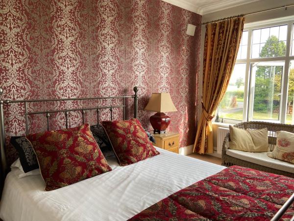 Westergate House : photo 5 de la chambre chambre lit king-size - vue sur jardin