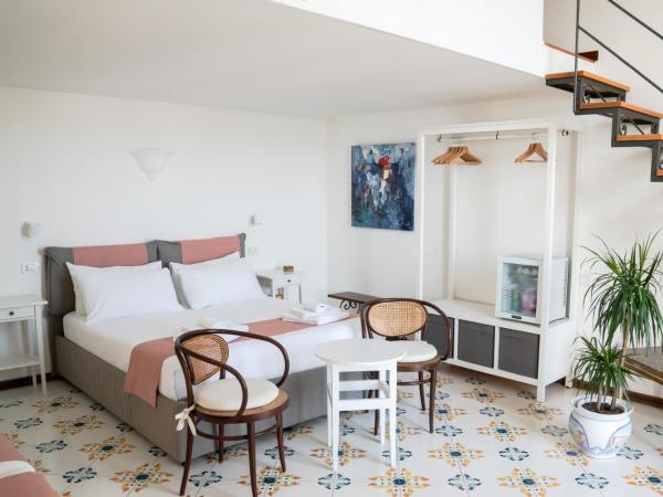 Le Stanze di Sissi - Luxury Suites : photo 4 de la chambre chambre double deluxe - vue sur mer