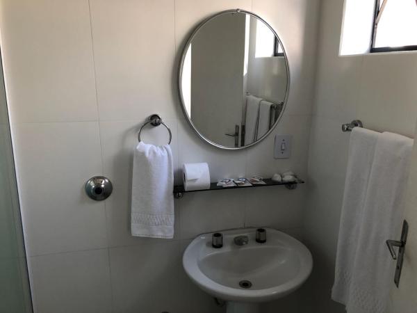 Hotel Estação Express : photo 8 de la chambre chambre triple