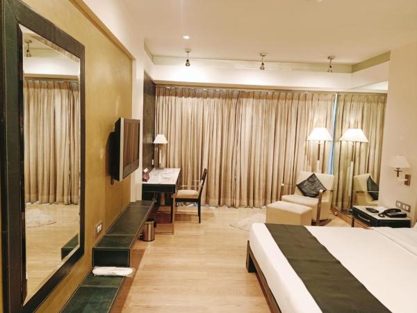 Mirage Hotel, Mumbai International Airport : photo 1 de la chambre reflection club room - 20% discount on restaurant  food al-a-carte order 