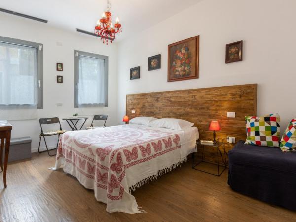 Bed & Breakfast Il Carignano : photo 4 de la chambre chambre double avec salle de bains privative