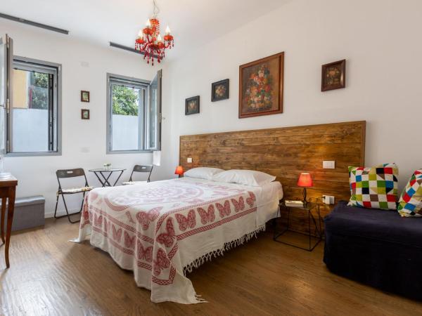 Bed & Breakfast Il Carignano : photo 7 de la chambre chambre double avec salle de bains privative