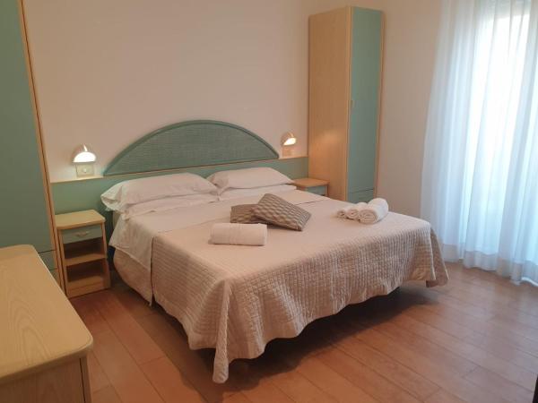 Hotel Bianca Vela : photo 5 de la chambre chambre quadruple confort