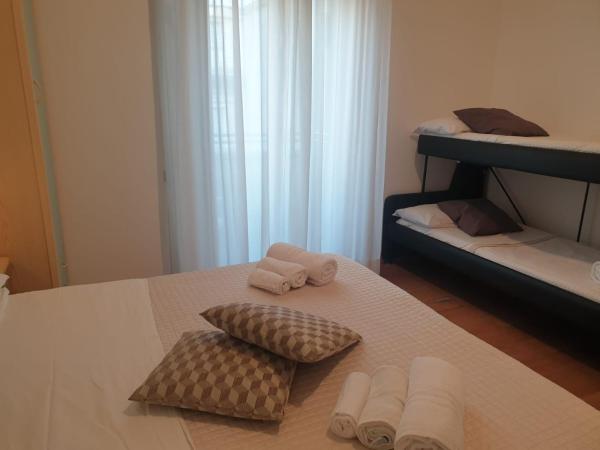 Hotel Bianca Vela : photo 6 de la chambre chambre quadruple confort