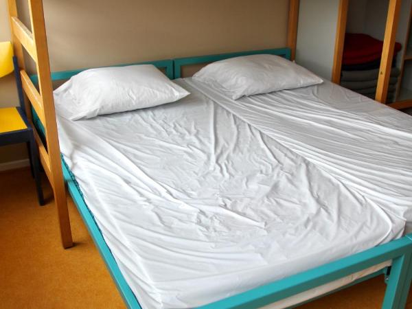 AUBERGE DE JEUNESSE : photo 3 de la chambre lit superposé dans dortoir pour femmes