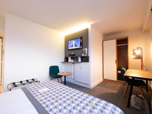 Holiday Inn Calais-Centre, an IHG Hotel : photo 4 de la chambre chambre lit queen-size accessible aux personnes  mobilit rduite - non-fumeurs