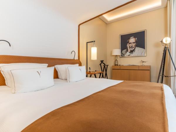 Five Seas Hotel Cannes, a Member of Design Hotels : photo 4 de la chambre suite junior