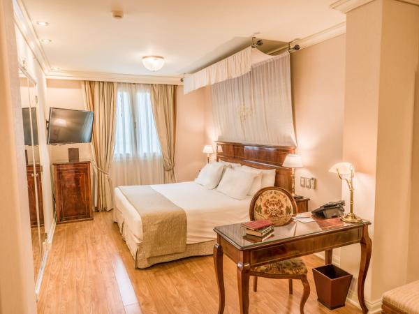 Melia Recoleta Plaza Hotel : photo 10 de la chambre chambre lit king-size melia